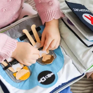 Curious Columbus Travel | Books>Away We Go - 3+