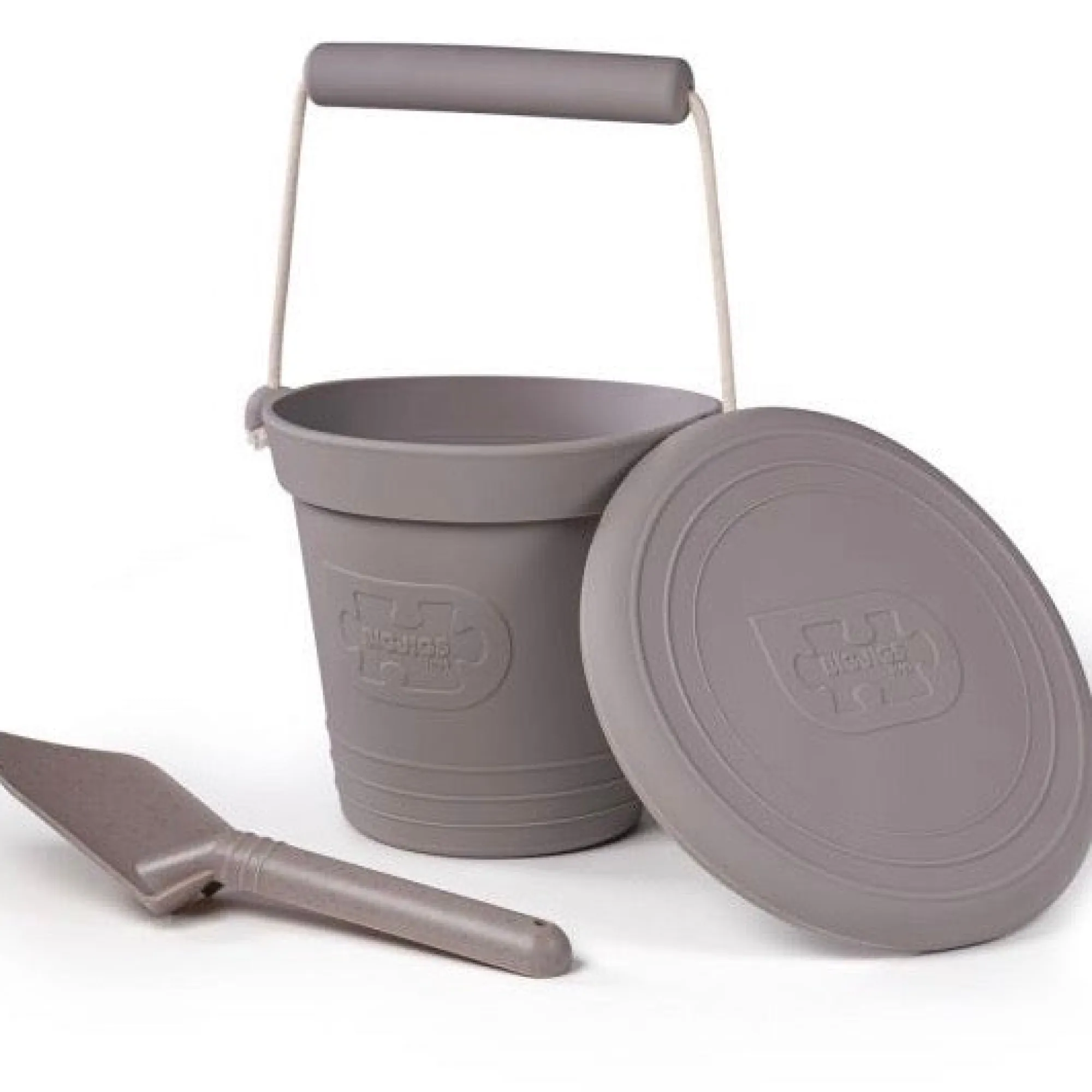 bigjigs_adventure_beach_s_1.webp Bigjigs Beach | Outlet>Adventure Beach Silicone Bucket - Stone Grey