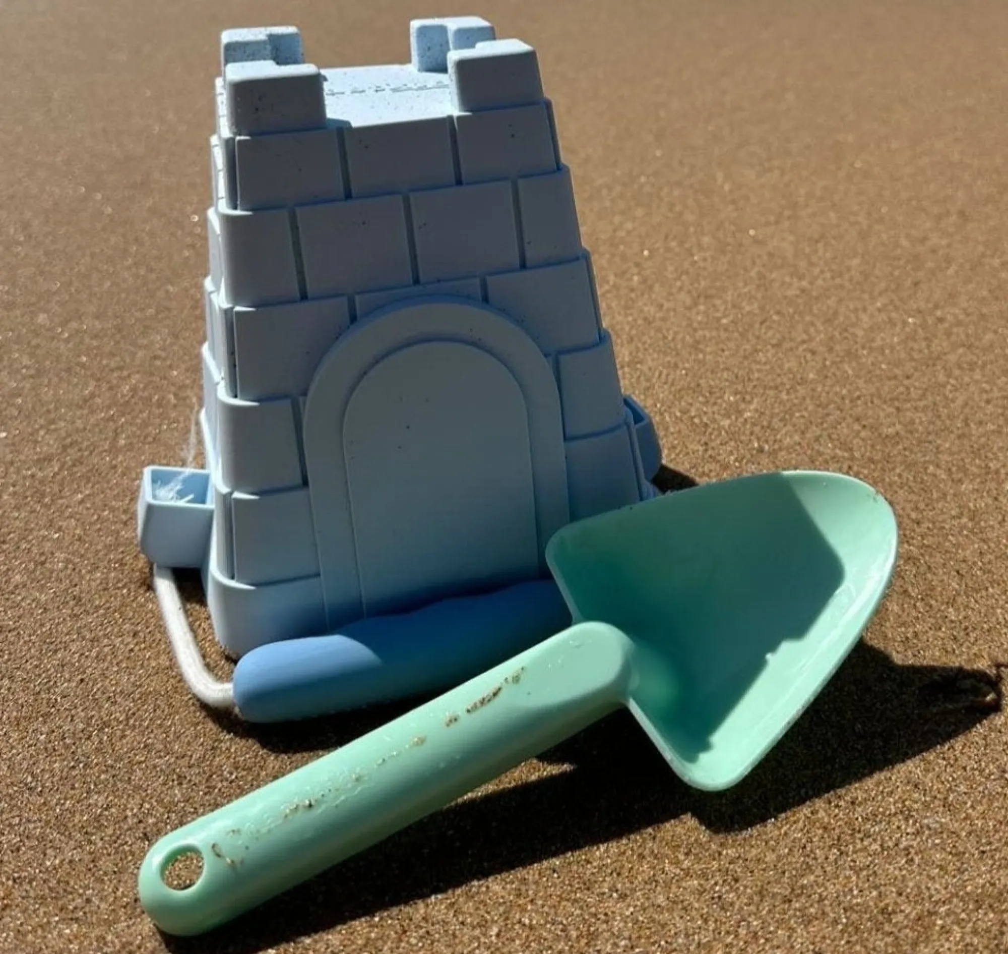clovelly_blue_silicone_sa_0.webp Coast Kids Beach>Clovelly Blue Silicone Sand Castle Bucket with Bright Blue Handle