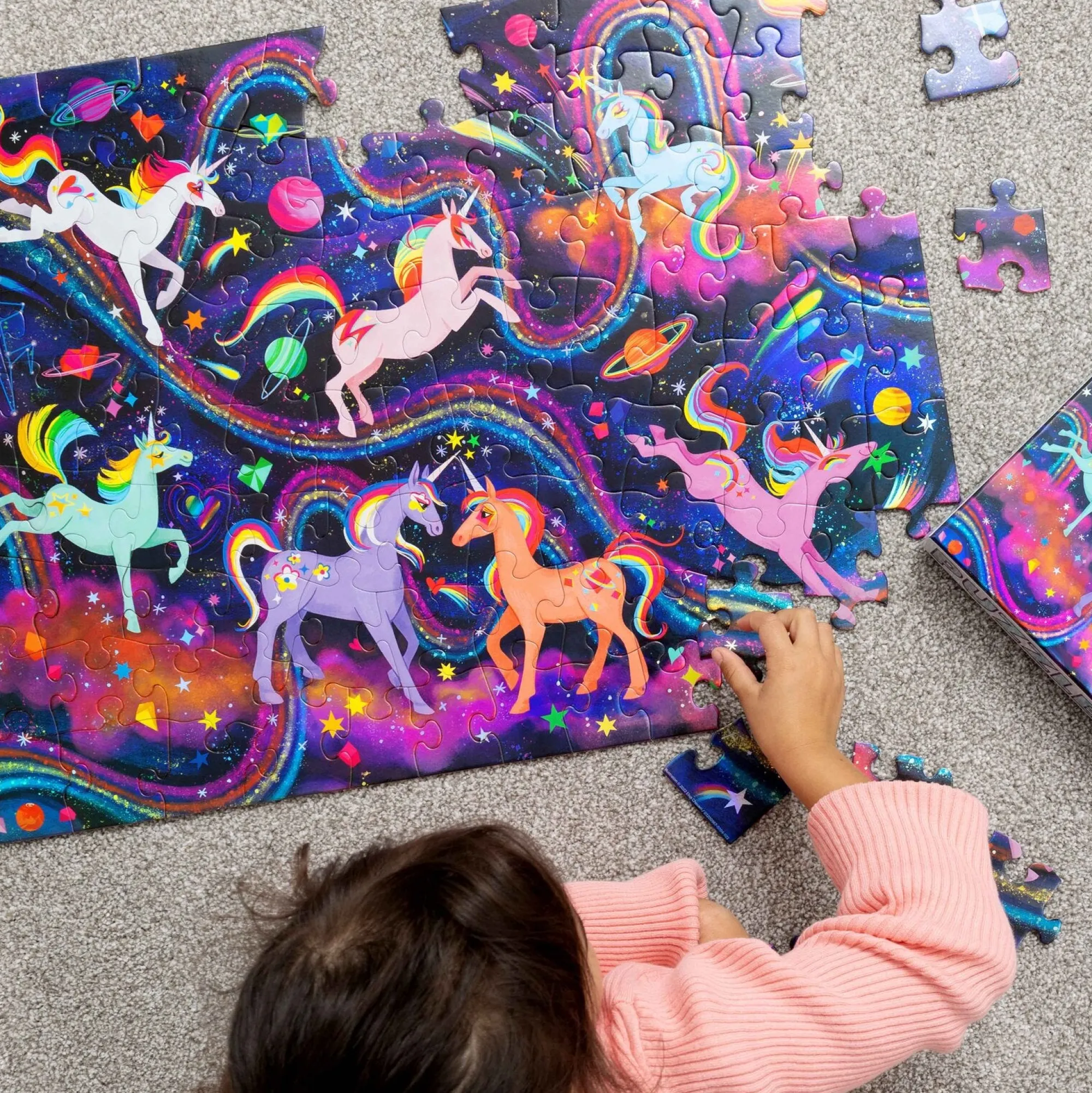 holographic_puzzle__piece_2-2.webp Crocodile Creek Puzzles>Holographic Puzzle 100 pieces Unicorn Galaxy - 5+