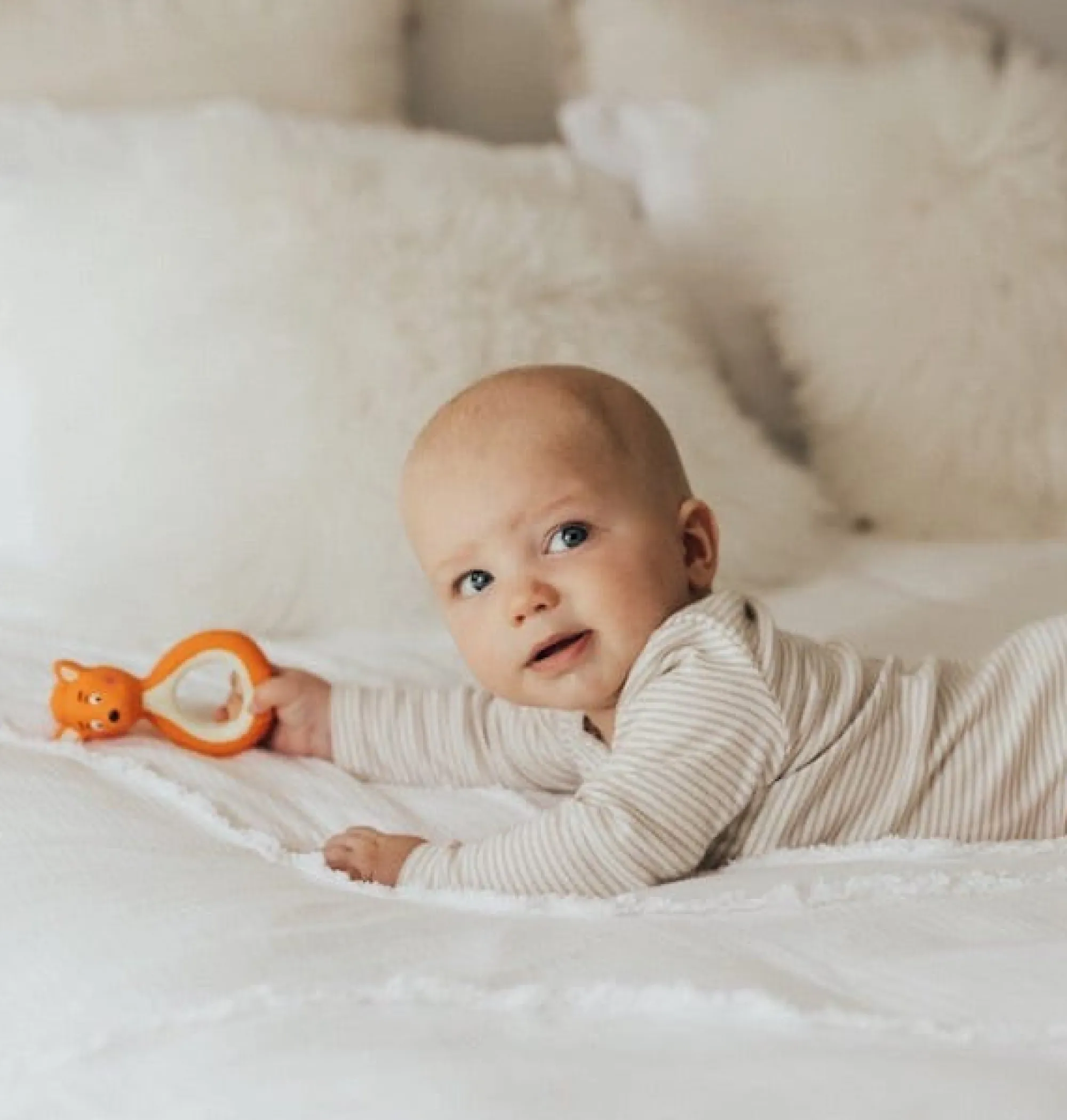 mizzie_the_kangaroo_teeth_2.webp Mizzie the Kangaroo Eco | Baby>Teething Gift Set - 0+