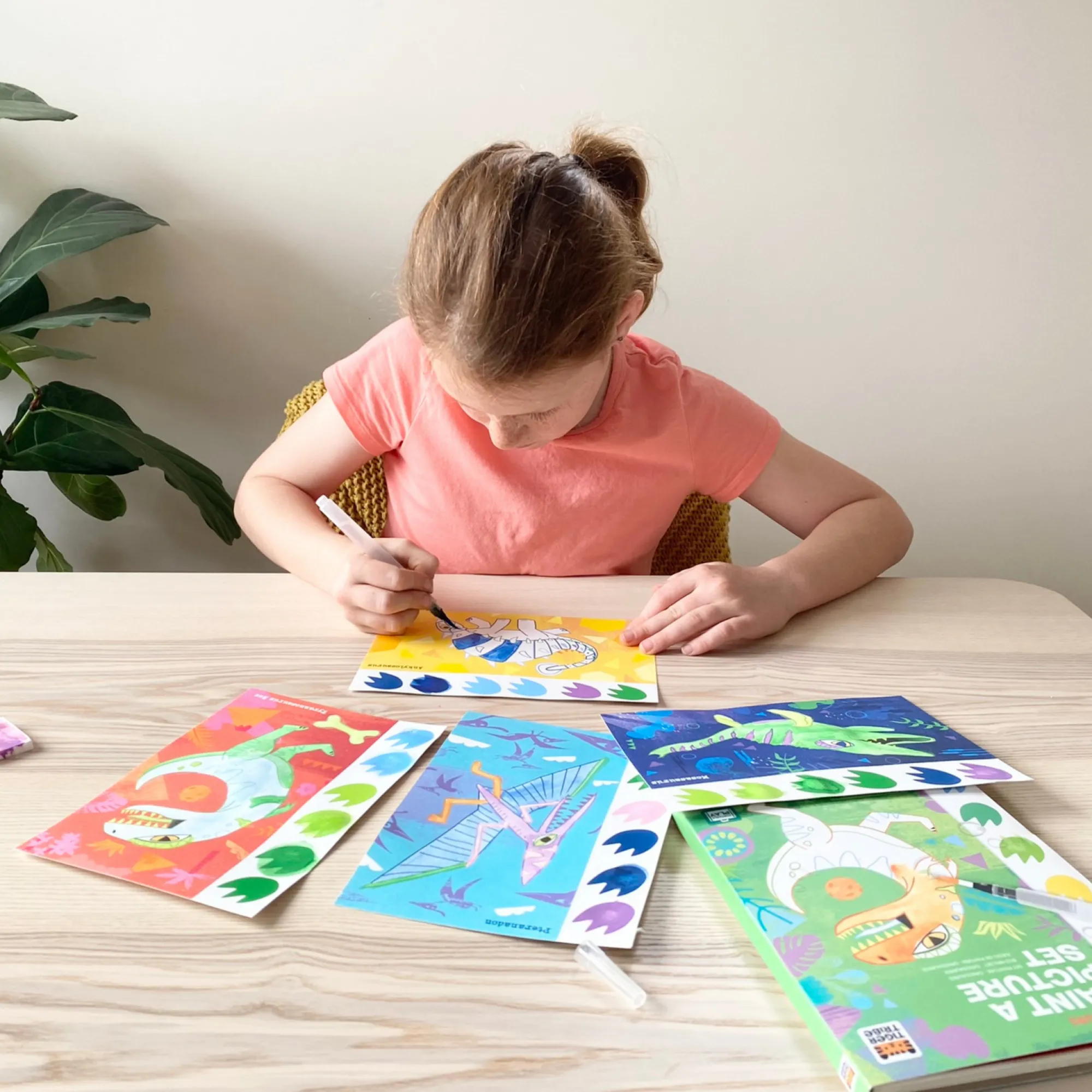paint_a_picture_set__dino_1.webp Tiger Tribe Travel | Art & Craft>Paint a Picture Set - Dinosaurs - 4+