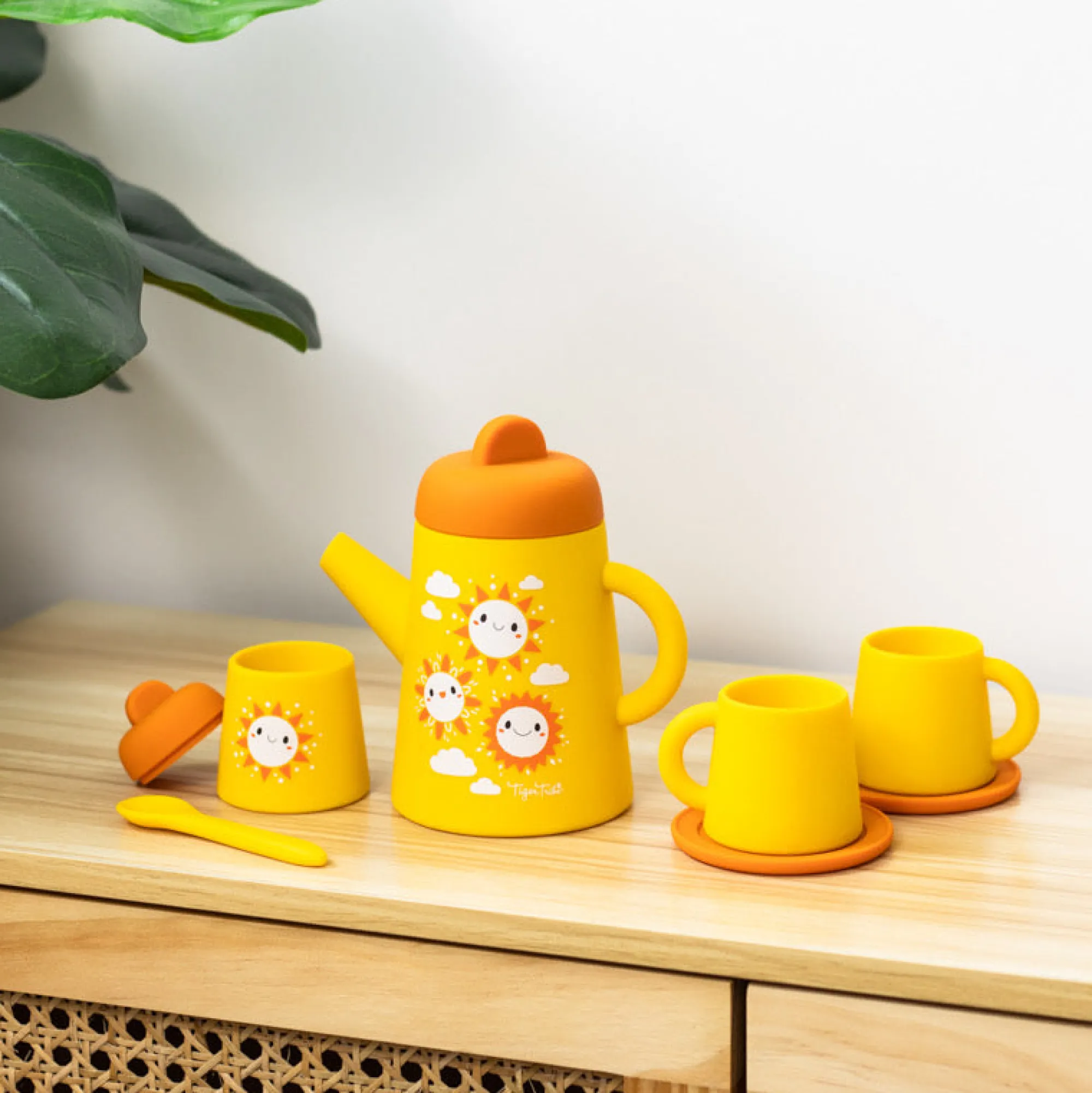 silicone_tea_set__sunny_d_4.webp Tiger Tribe Pretend Play | 1st Birthday>Silicone Tea Set - Sunny Days - 12M+