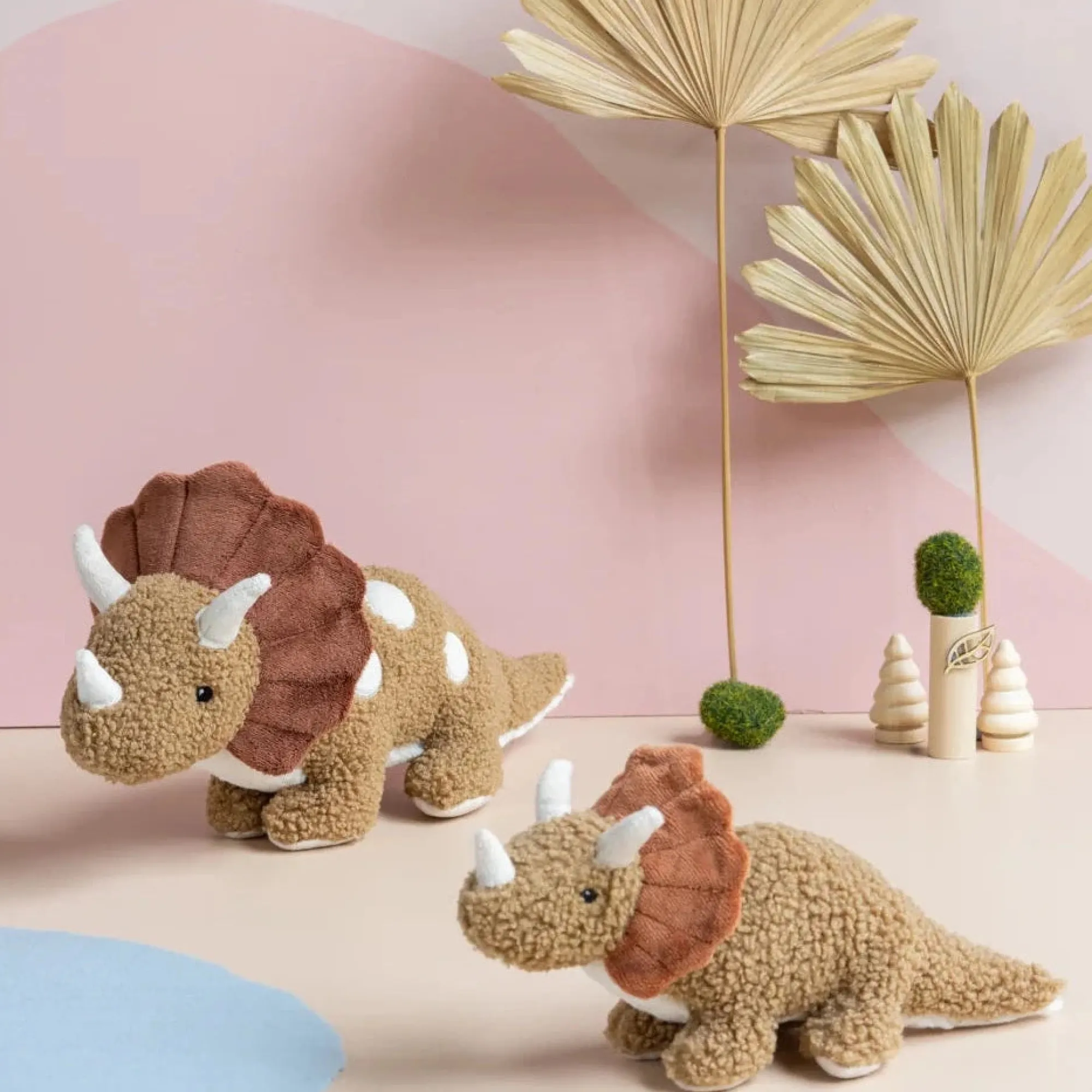 thomas_the_triceratops_1.webp Nana Huchy Soft Toys>Thomas the Triceratops